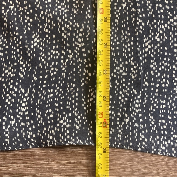 EUC Greylin Silk Blouse Sleevless Size Large Black And White Tank Top - Picture 7 of 8